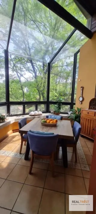 VENDO PRECIOSA PROPIEDAD  EN BELLAS LUCES SANTA CATARINA PINULA — Casa en Venta en Santa Catarina Pinula, Guatemala, Ciudad — miniatura 7 de 10