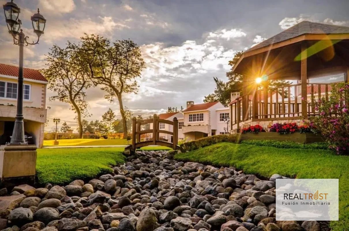 Vendo casa en Residenciales Villas de Santa Monica carretera a El Salvador km. 16.5 — Casa en Venta en Villas de Santa Mónica, Carretera a El Salvador, Guatemala, Ciudad — foto 1 de 17
