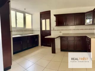 Vendo casa en Residenciales Villas de Santa Monica carretera a El Salvador km. 16.5 — Casa en Venta en Villas de Santa Mónica, Carretera a El Salvador, Guatemala, Ciudad — miniatura 15 de 17