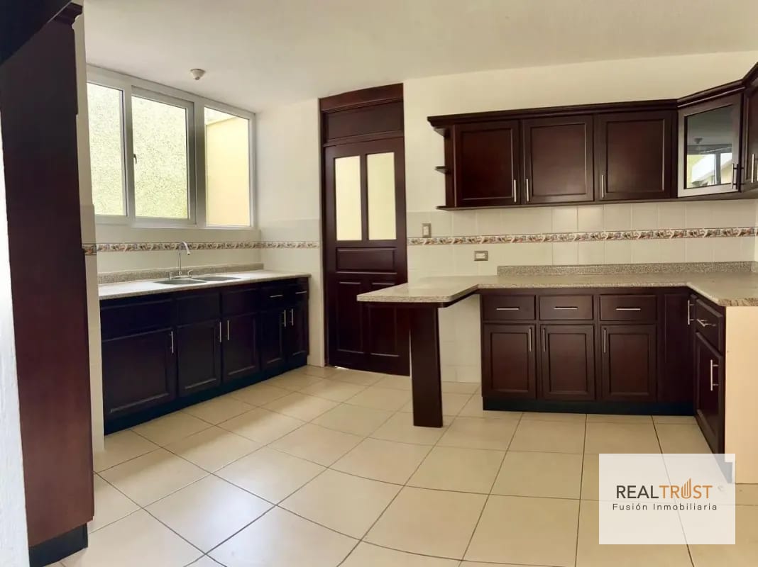 Vendo casa en Residenciales Villas de Santa Monica carretera a El Salvador km. 16.5 — Casa en Venta en Villas de Santa Mónica, Carretera a El Salvador, Guatemala, Ciudad — foto 15 de 17