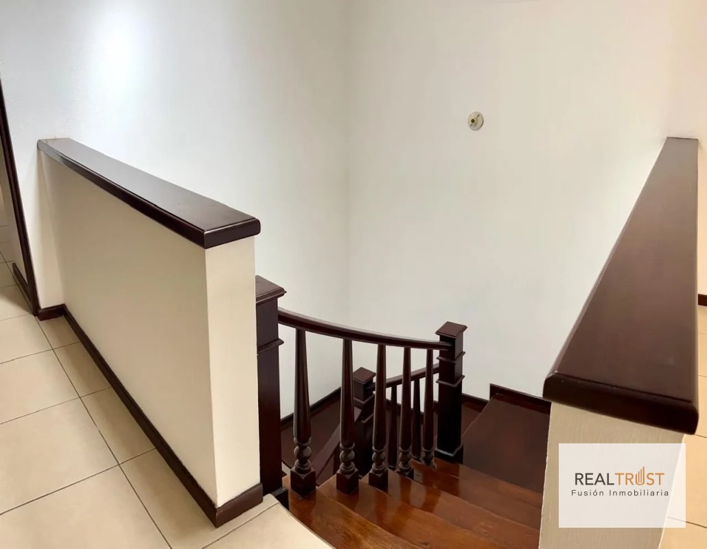 Vendo casa en Residenciales Villas de Santa Monica carretera a El Salvador km. 16.5 - 13