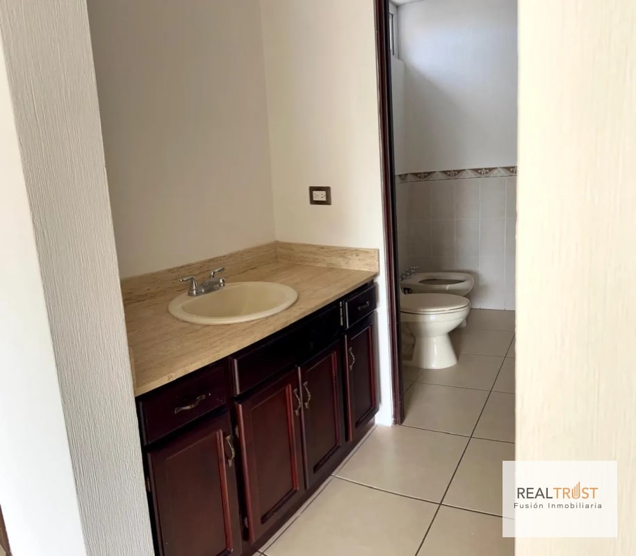 Vendo casa en Residenciales Villas de Santa Monica carretera a El Salvador km. 16.5 - 11