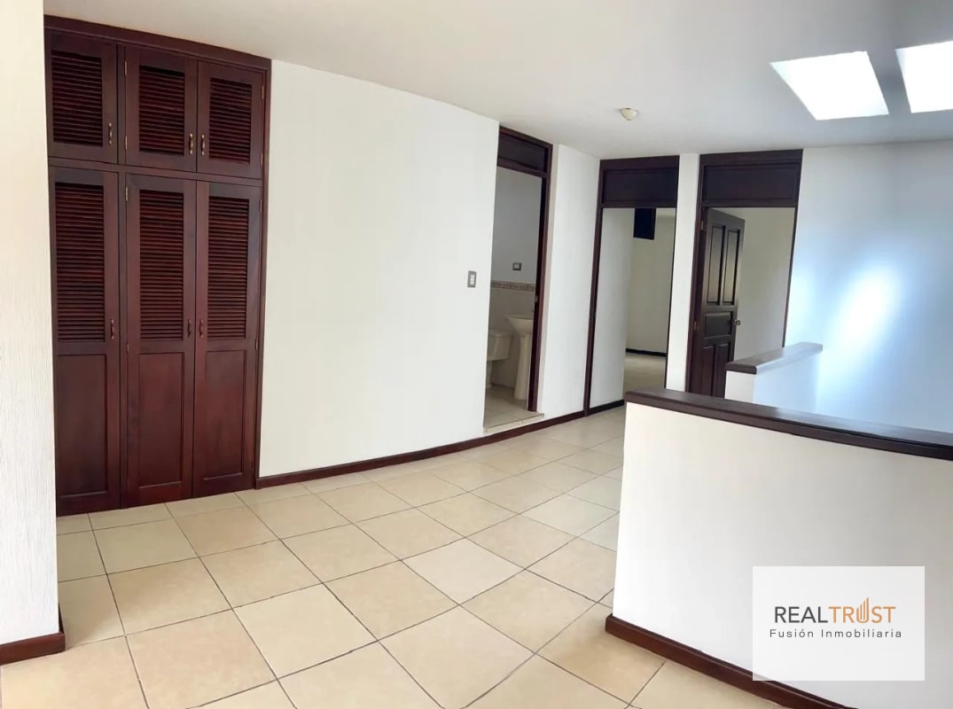 Vendo casa en Residenciales Villas de Santa Monica carretera a El Salvador km. 16.5 - 7