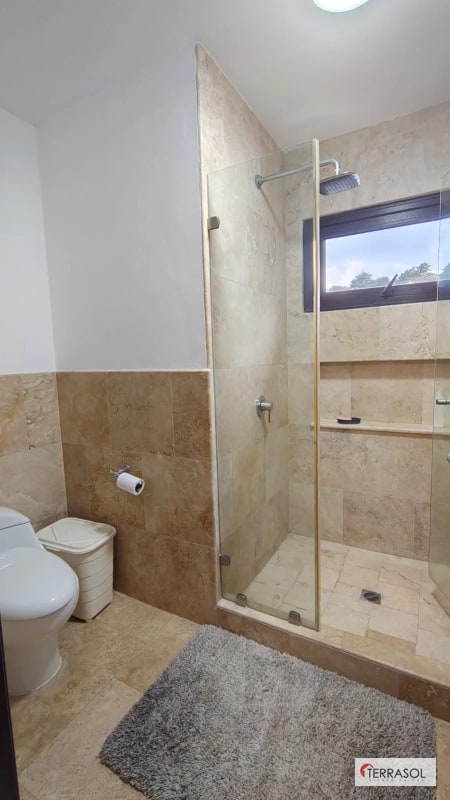 Amplia, moderna y nitida casa en venta en Muxbal - 11