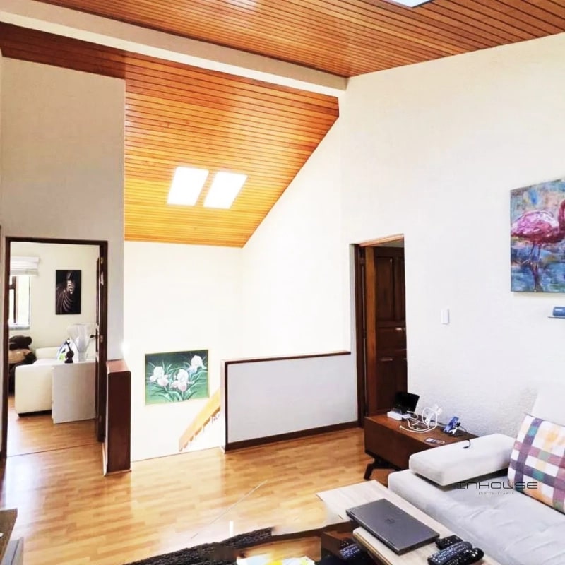 CASA EN VENTA CARRETERA A EL SALVADOR KM 15.8 REMODELADA - 5