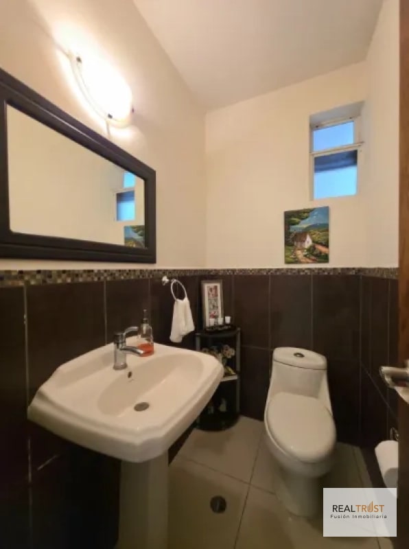 km 26 Carretera a El Salvador casa en venta moderna - 11