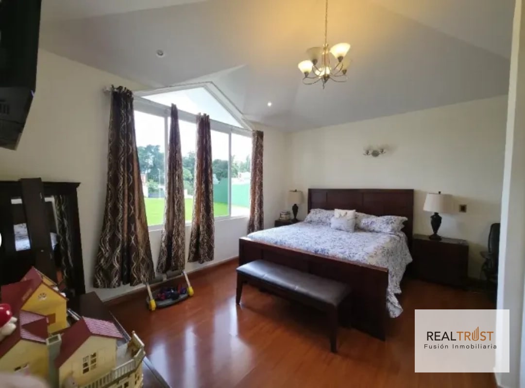 km 26 Carretera a El Salvador casa en venta moderna - 3