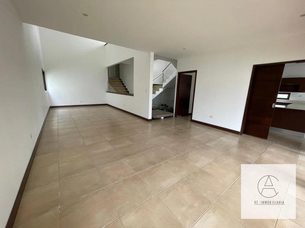 Linda casa con Jardín en venta - 10