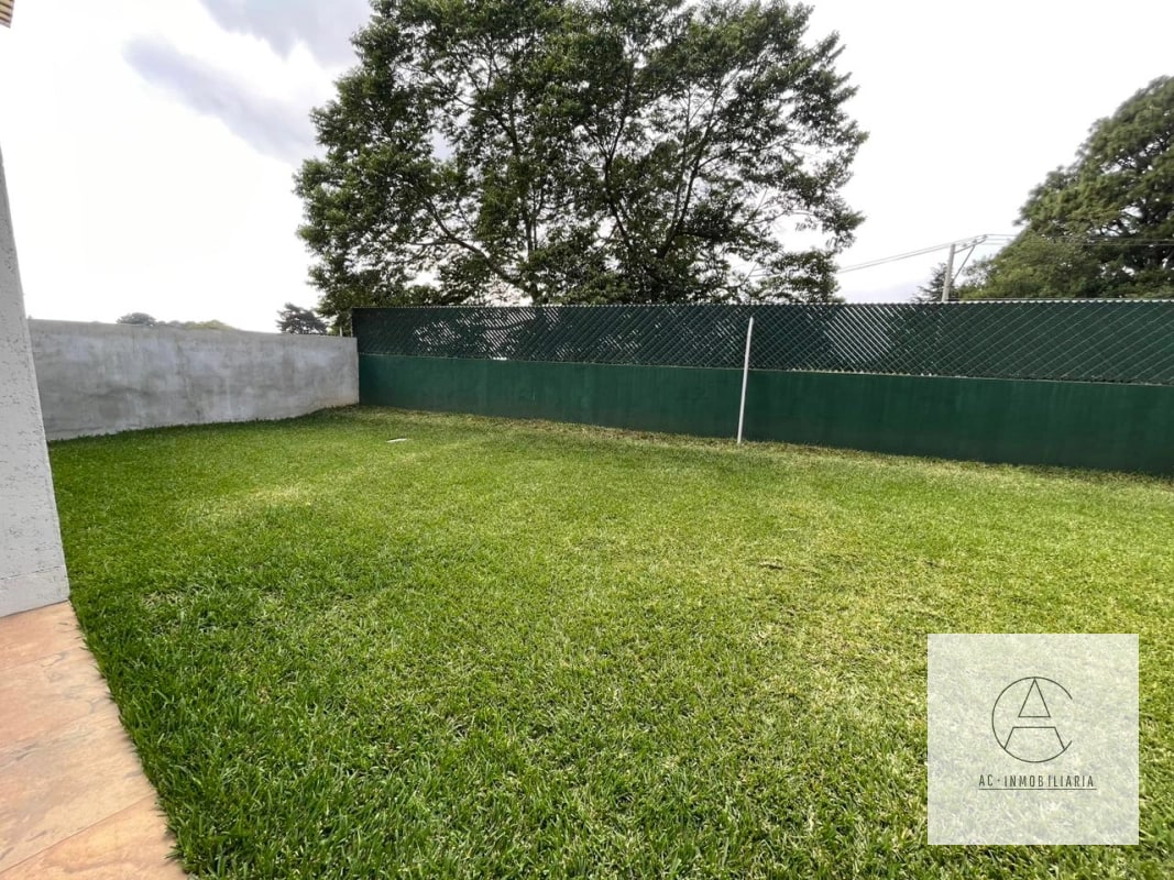 Linda casa con Jardín en venta - 7
