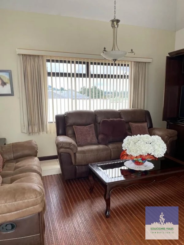 VENDO CASA CON APARTAMENTO EN COLINAS DE ANDALUCIA Km.16.5 - 12