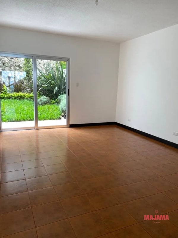 CASA EN VENTA CARRETERA AL SALVADOR, CODIGO 28_CV04 - 5