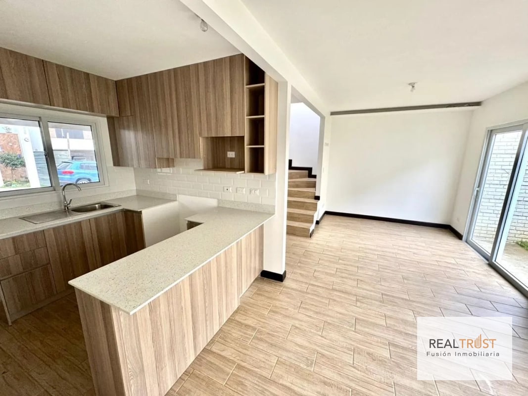 Linda casa en venta para estrenar en Bosques de Santa Elena. - 15