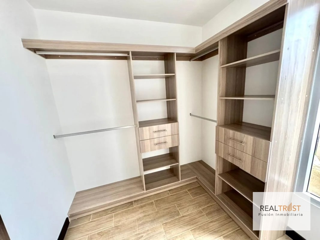 Linda casa en venta para estrenar en Bosques de Santa Elena. - 10