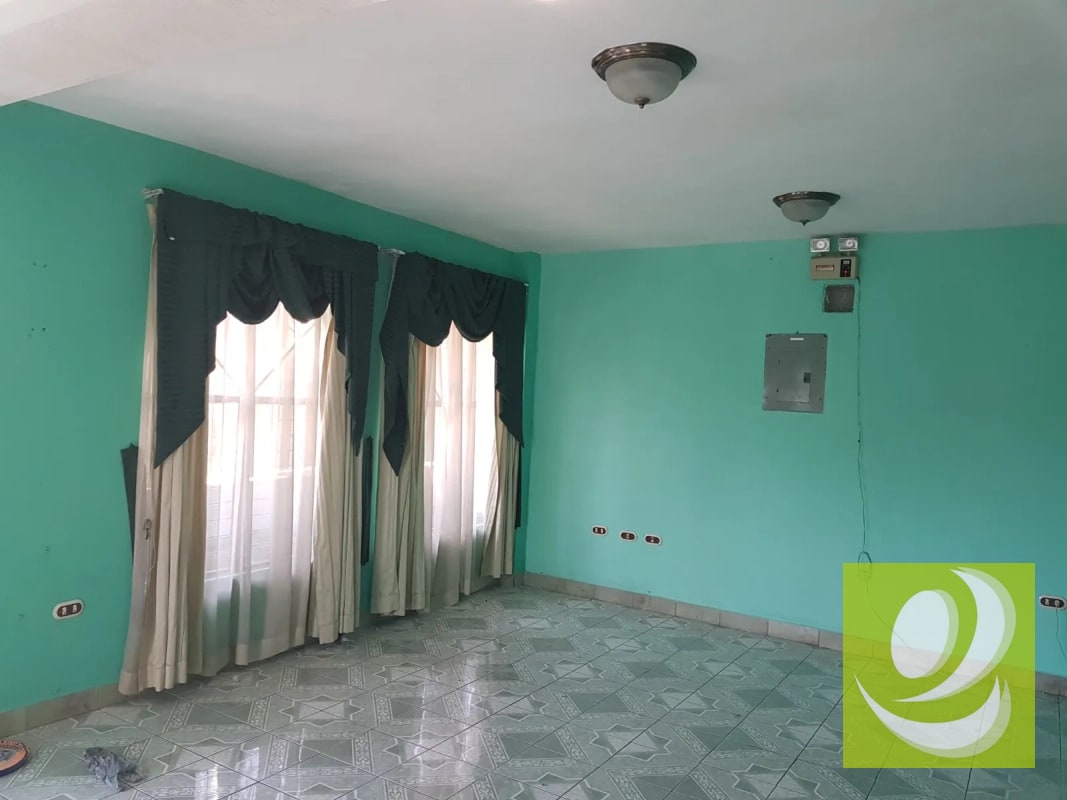 CASA EN VENTA ZONA 2 DE MIXCO DENTRO DE GARITA - 6