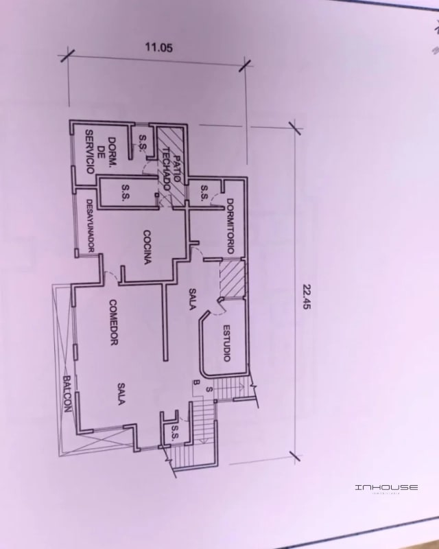 CASA EN VENTA, AMPLIA, ILUMINADA Y CON JARDÍN EN EL ENCINAL - 4