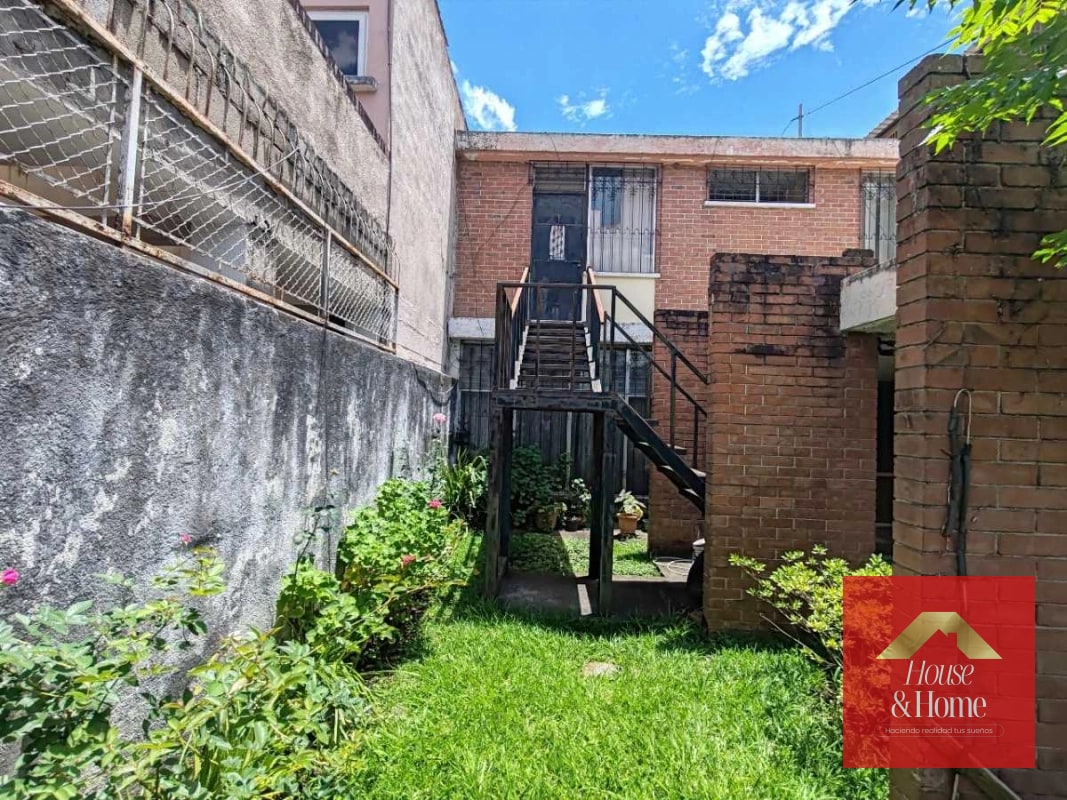 Casa en venta zona 15 de 4 habitaciones - 7
