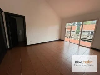 Casa en Renta Condominio Villas del Campo CAES. — Casa en Alquiler en Villas del Campo, Carretera a El Salvador, Guatemala, Ciudad — miniatura 3 de 12