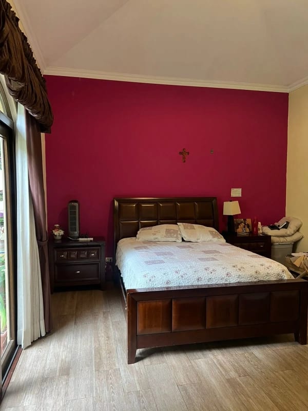 🏡 Hermosa casa en venta – El Encinal — Casa en Venta en El Encinal, Zona 7 Mixco, Guatemala, Ciudad — foto 8 de 11