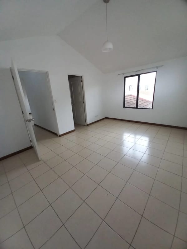 🏡 Venta de Casa en Carretera a El Salvador, Km 19.8 — Casa en Venta en Carretera a El Salvador, Guatemala, Ciudad — foto 16 de 17