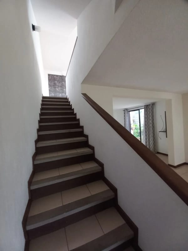 🏡 Venta de Casa en Carretera a El Salvador, Km 19.8 — Casa en Venta en Carretera a El Salvador, Guatemala, Ciudad — foto 14 de 17