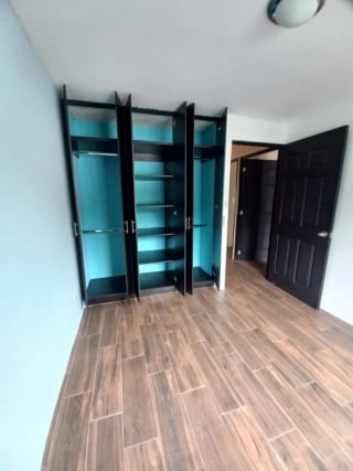 PRECIOSA CASA EN VENTA! 🏡 📍 A solo 5 minutos del cruce a Olmeca, Km 16.5 Carretera a El Salvador — Casa en Venta en Carretera a El Salvador, Guatemala, Ciudad — miniatura 10 de 13