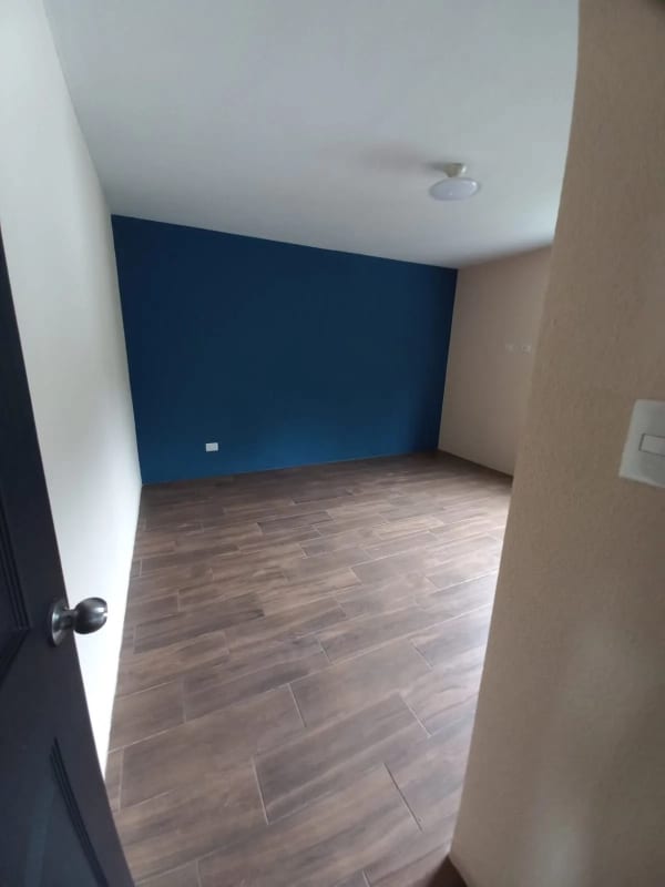 PRECIOSA CASA EN VENTA! 🏡 📍 A solo 5 minutos del cruce a Olmeca, Km 16.5 Carretera a El Salvador — Casa en Venta en Carretera a El Salvador, Guatemala, Ciudad — foto 6 de 13