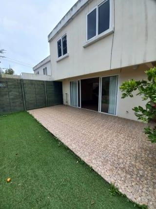 PRECIOSA CASA EN VENTA! 🏡 📍 A solo 5 minutos del cruce a Olmeca, Km 16.5 Carretera a El Salvador — Casa en Venta en Carretera a El Salvador, Guatemala, Ciudad — miniatura 3 de 13