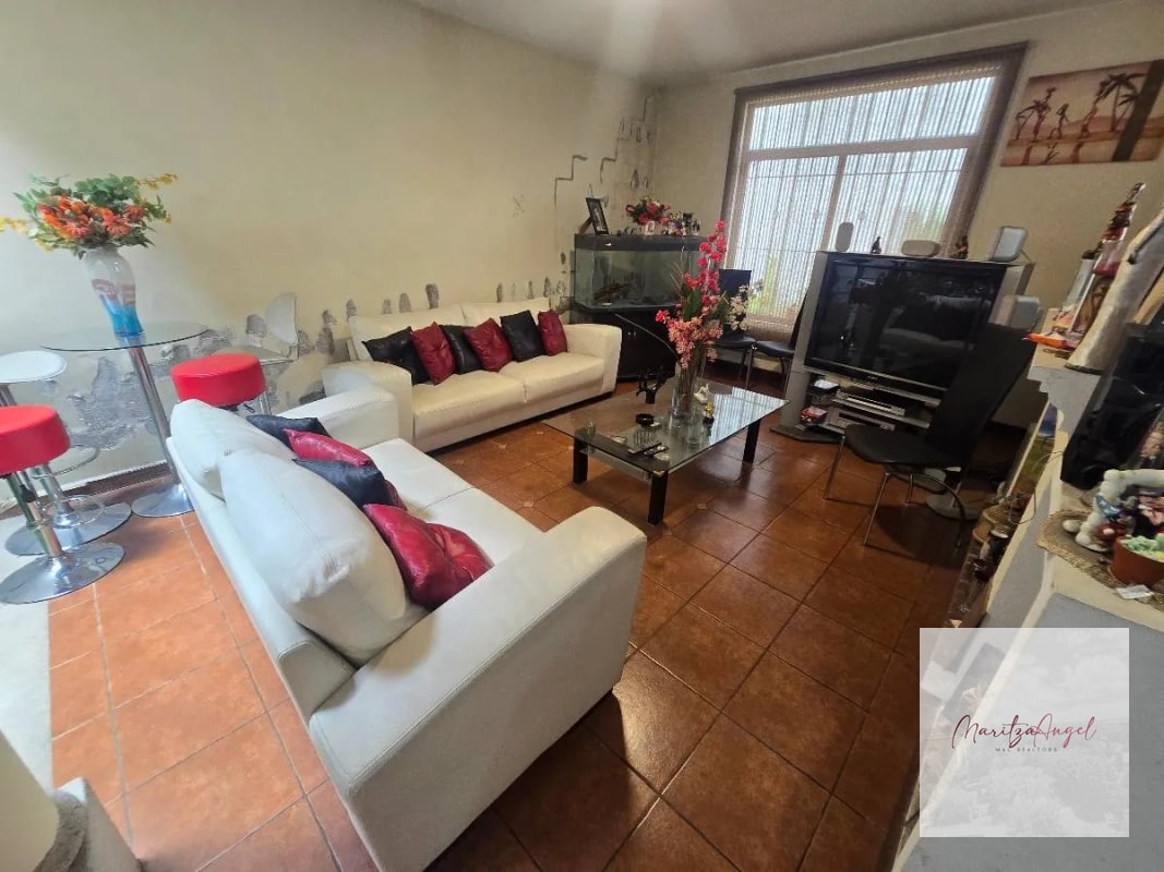 CASA EN VENTA EN SAN CRISTOBAL  SECTOR B2 - 11