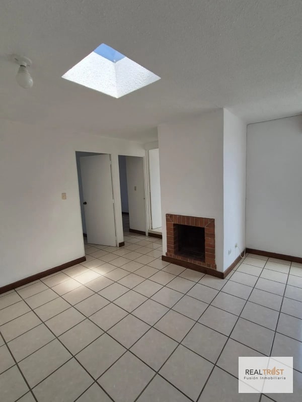 VENDO CASA EN PROVIDENCIA ENTRADA A SAN JOSÉ PINULA Km. 18.5 Carretera al Salvador - 10