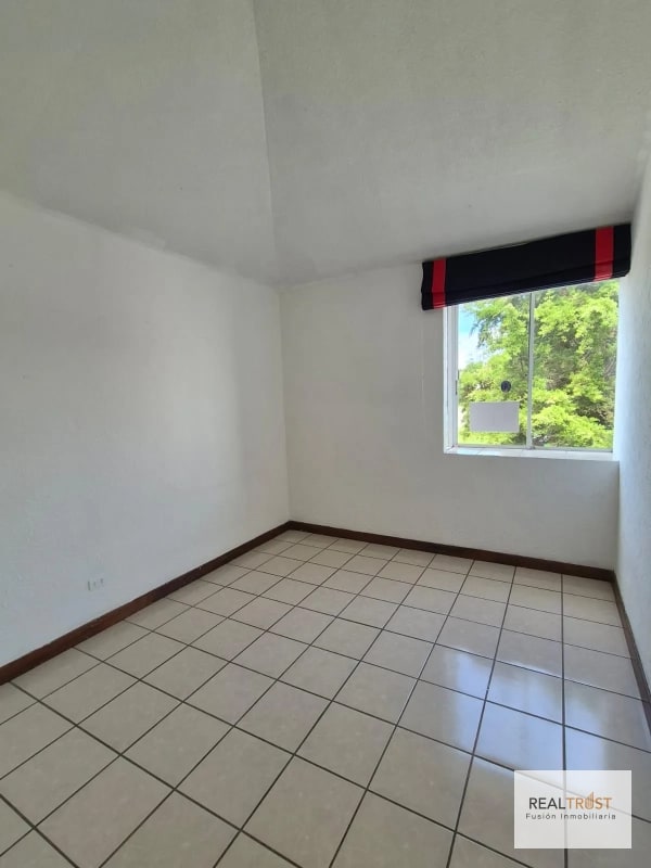 VENDO CASA EN PROVIDENCIA ENTRADA A SAN JOSÉ PINULA Km. 18.5 Carretera al Salvador - 8