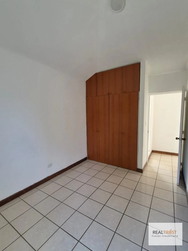 VENDO CASA EN PROVIDENCIA ENTRADA A SAN JOSÉ PINULA Km. 18.5 Carretera al Salvador - 7