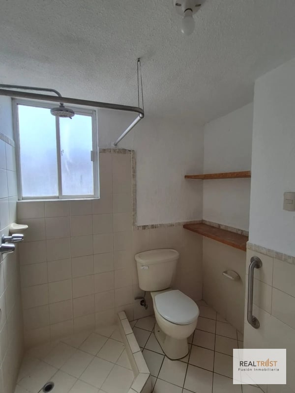 VENDO CASA EN PROVIDENCIA ENTRADA A SAN JOSÉ PINULA Km. 18.5 Carretera al Salvador - 6
