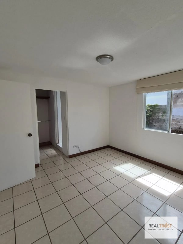 VENDO CASA EN PROVIDENCIA ENTRADA A SAN JOSÉ PINULA Km. 18.5 Carretera al Salvador - 5