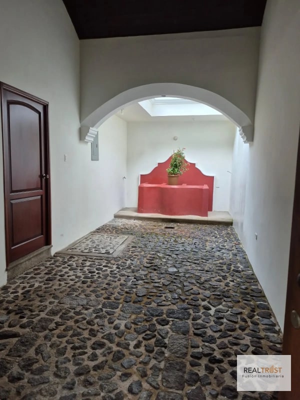 CASA EN VENTA ANTIGUA GUATEMALA 1 NIVEL CON TERRAZA - 4
