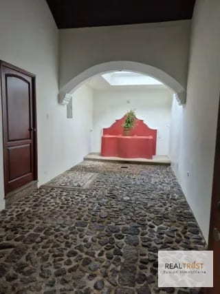 CASA EN VENTA ANTIGUA GUATEMALA  1 NIVEL CON TERRAZA — Casa en Venta en Antigua, Sacatepéquez — miniatura 4 de 13