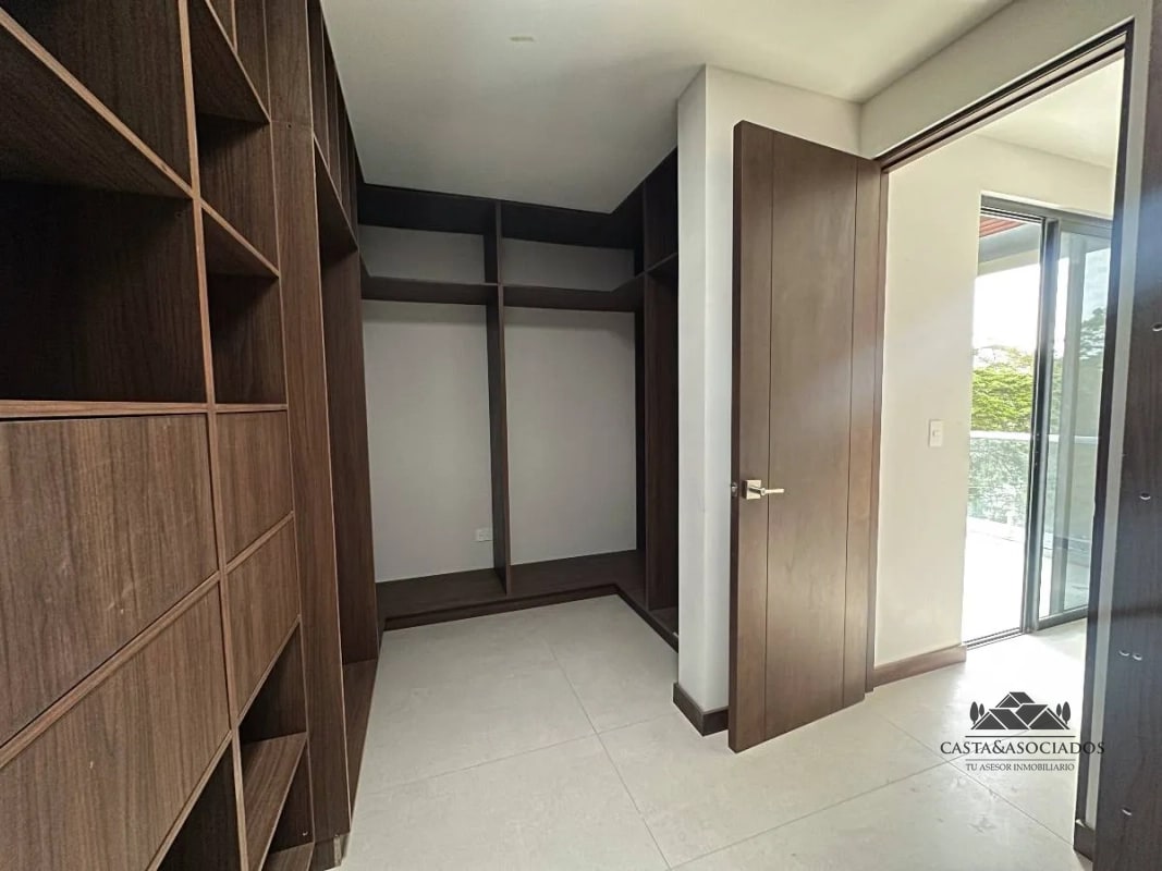 CASA EN VENTA SANTA CATARINA PINULA - 13