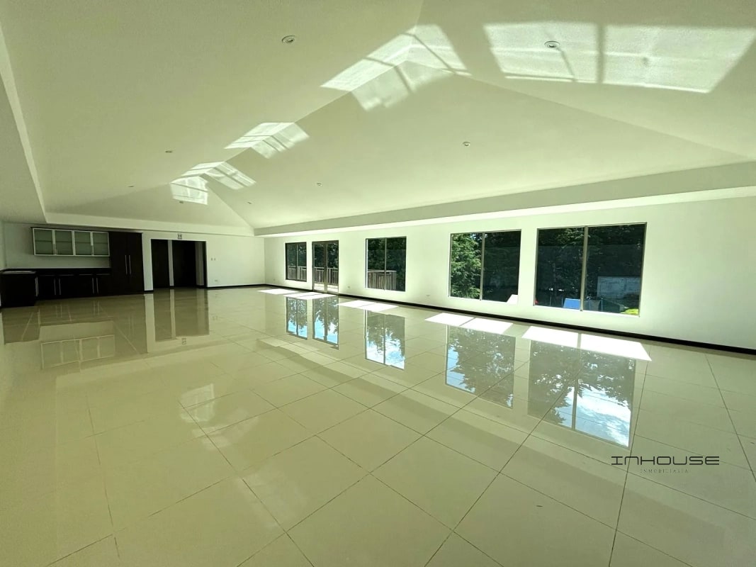 CASA EN VENTA EN CARRETERA A EL SALVADOR KM 16.5 - 8