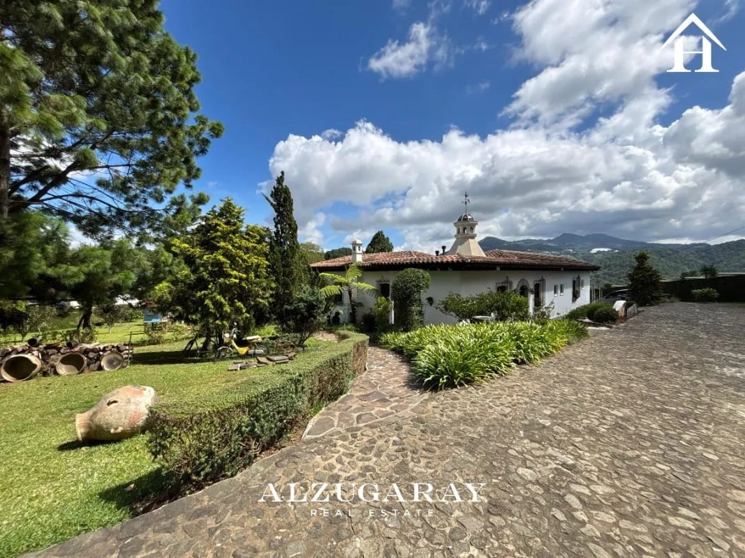CASA DE DESCANSO AMUEBLADA - 320 MT2 / SAN LUCAS SACATEPÉQUEZ - 1