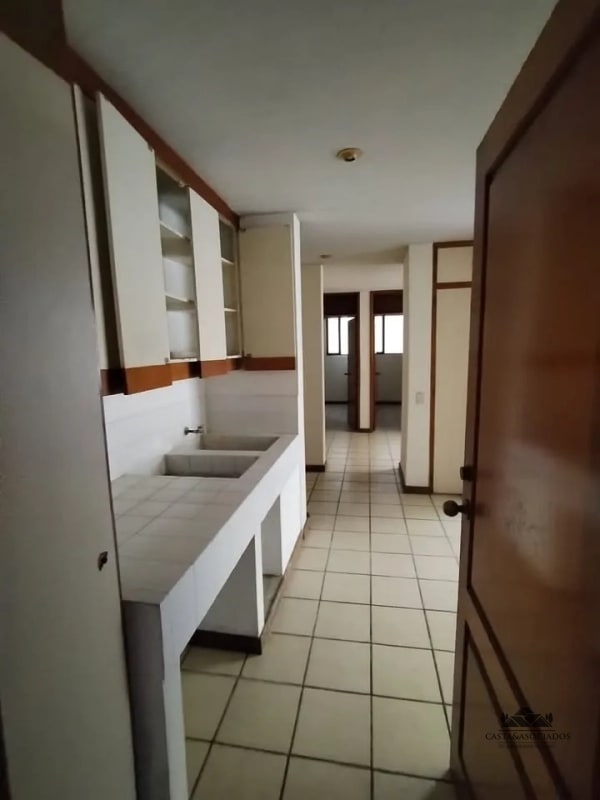 CASA EN VENTA SANTA CATARINA PINULA - 11