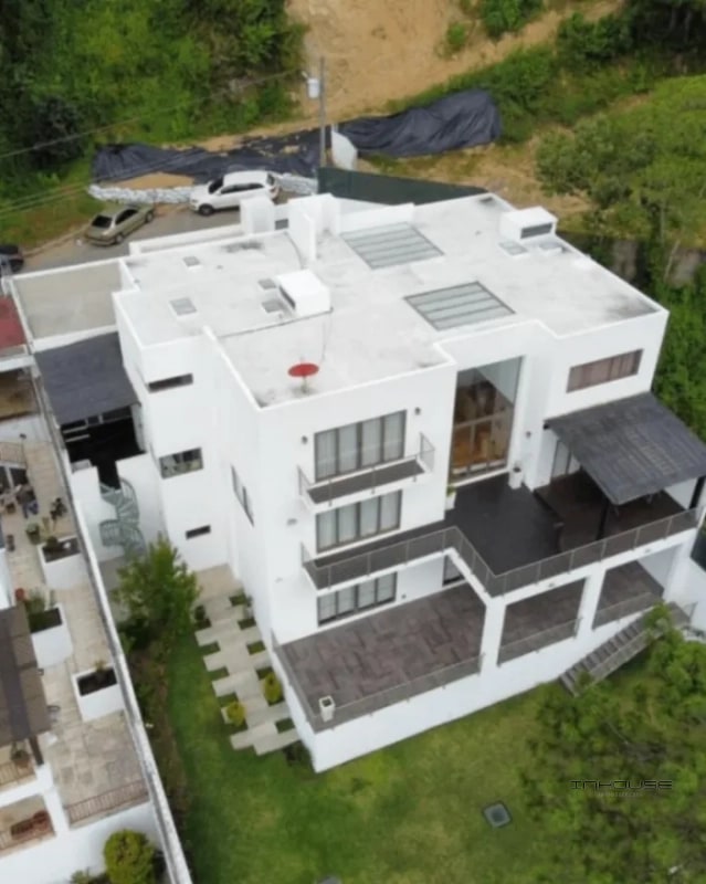 CASA EN VENTA EN ZONA 16 MODERNA, CUMBRES - 13