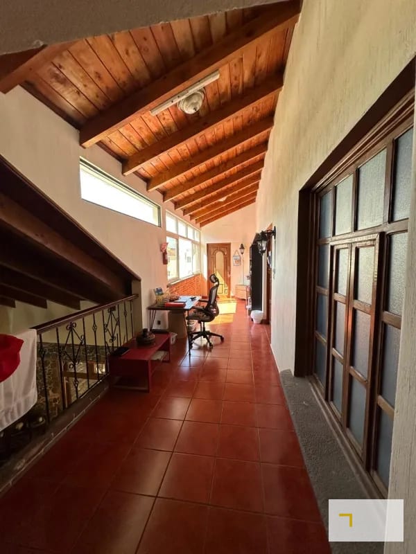 Casa en venta en zona 10 fuera de garita dentro de área residencial de 5 habitaciones — Casa en Venta en Zona 10, Guatemala, Ciudad — foto 13 de 16