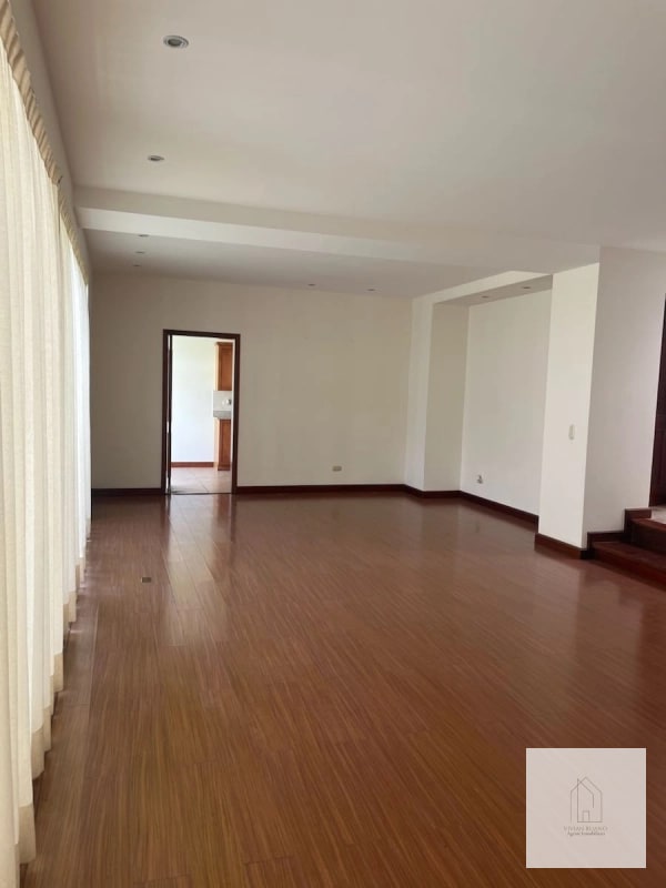 Linda Casa Portal del Bosque 1, CES en venta - 3