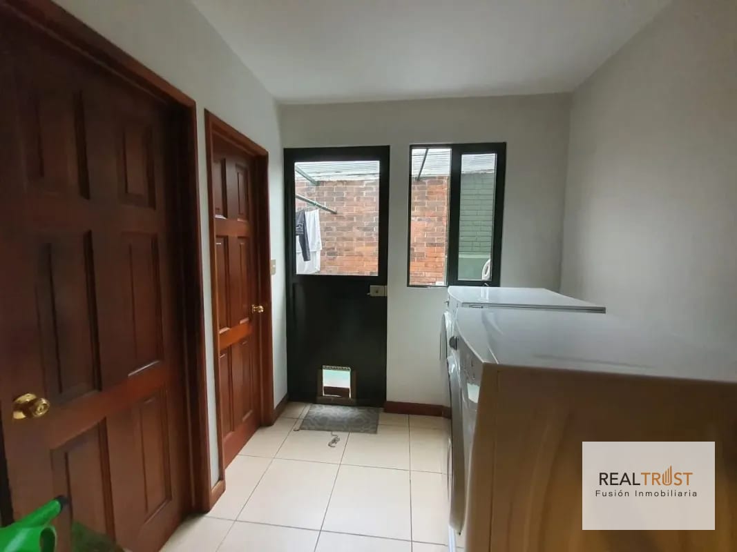 Casa en renta Condominio Las Rotondas km 18.5 CES — Casa en Alquiler en 19-10, Carretera a El Salvador, Guatemala, Ciudad — foto 5 de 12