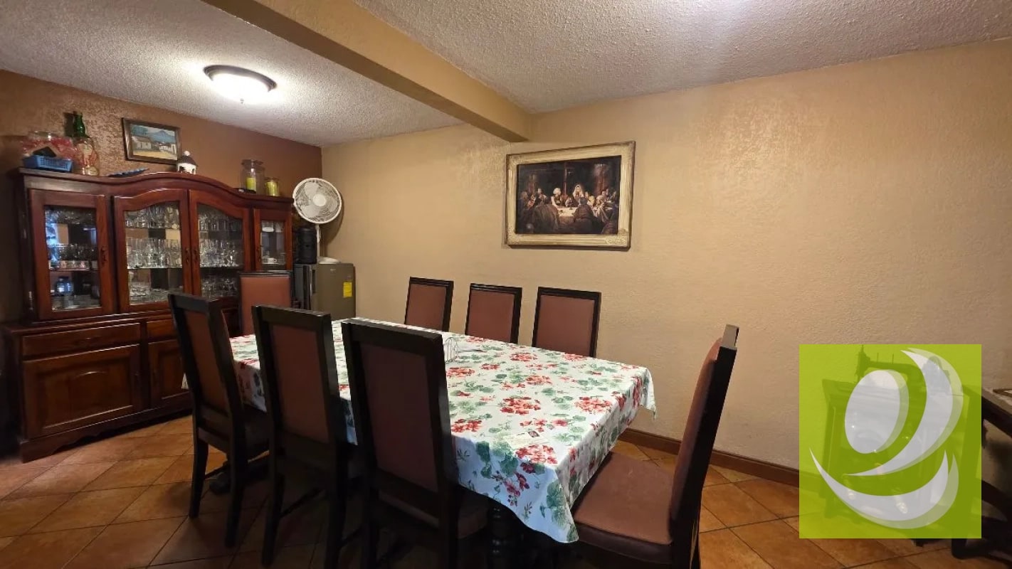 VENDO 2 CASAS EN 1 EN MONTEMARIA SUR VILLA NUEVA - 5