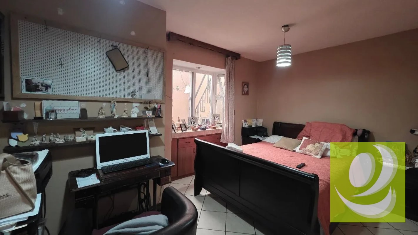 VENDO 2 CASAS EN 1 EN MONTEMARIA SUR VILLA NUEVA - 3