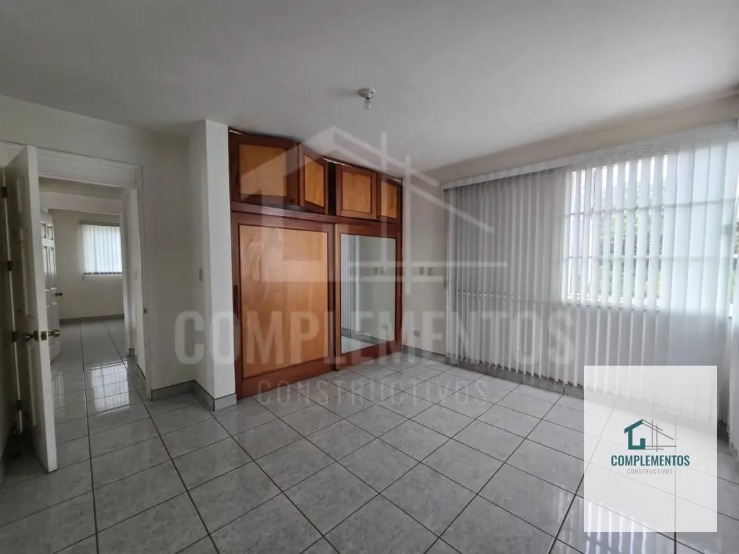Casa en Venta San Bartolome Milpas Altas — Casa en Venta en San Bartolomé Milpas Altas, Sacatepéquez — foto 2 de 13