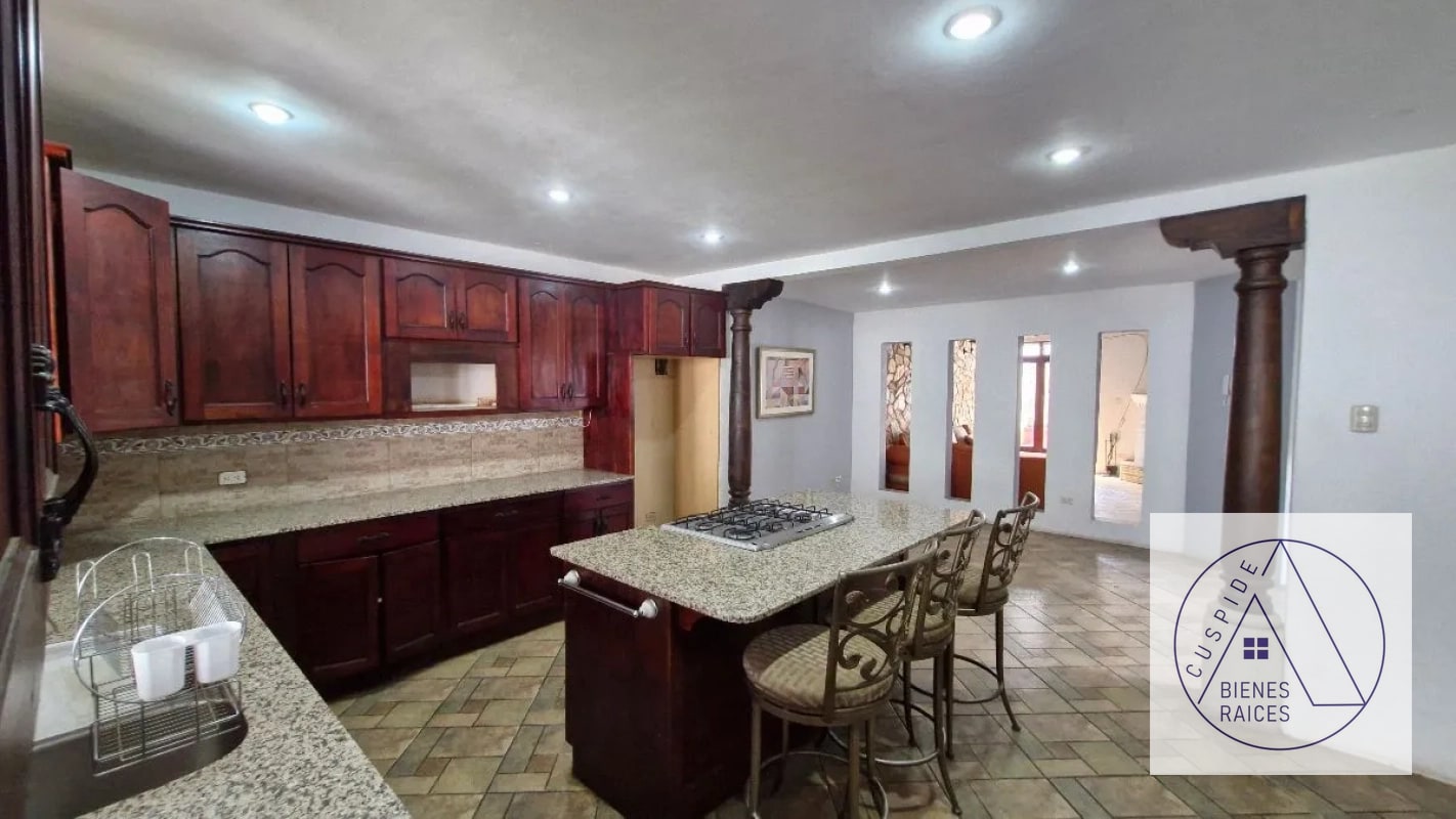 Antigua Guatemala San Bartolome Becerra se vende Casa fuera de condominio. - 9