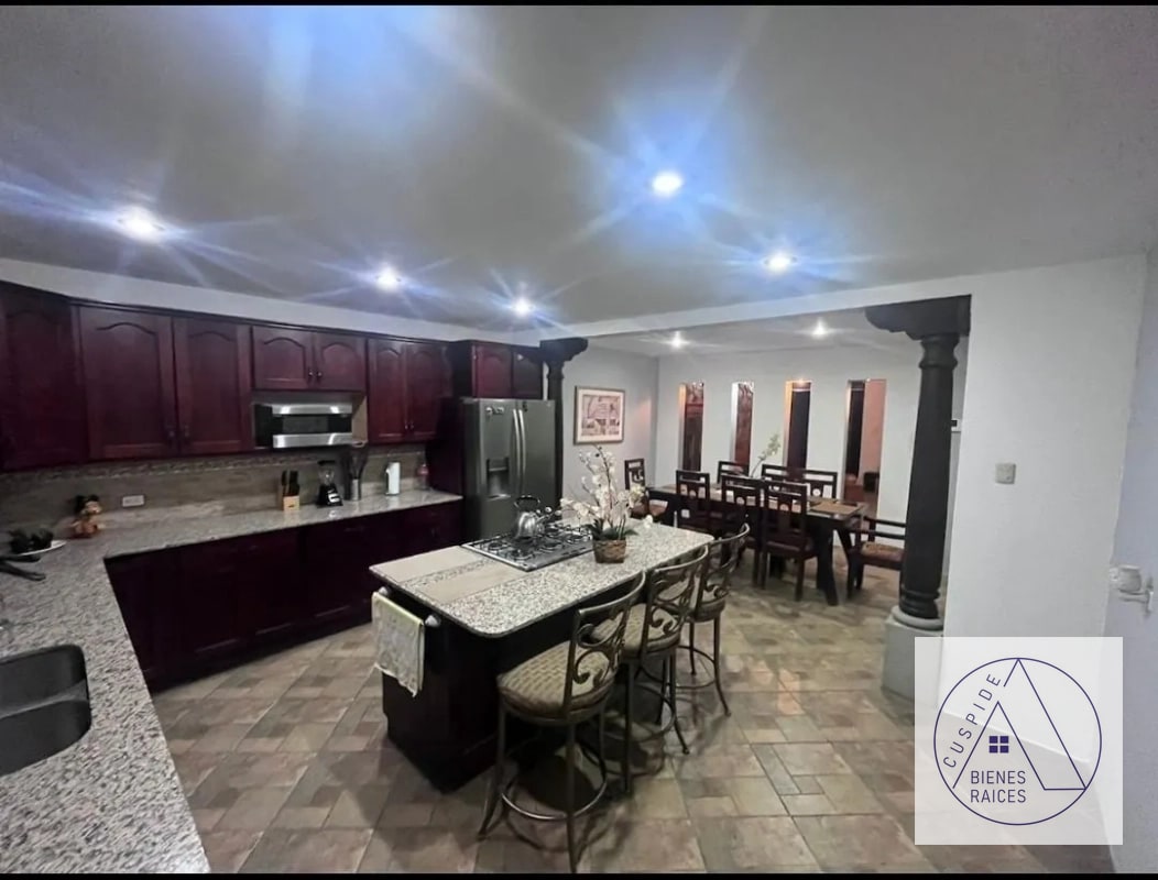 Antigua Guatemala San Bartolome Becerra se vende Casa fuera de condominio. - 3