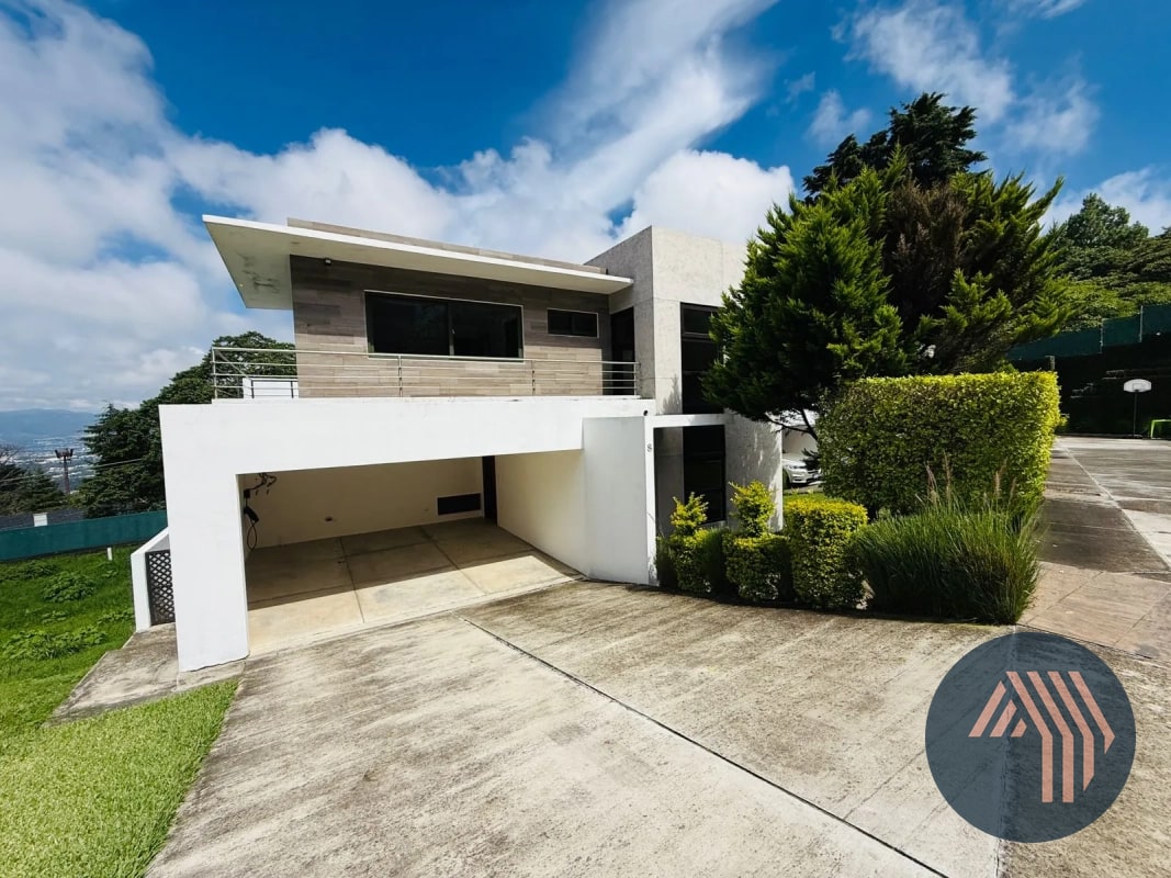 VENTA DE HERMOSA CASA - PORTAL VERDE, BELLAS LUCES - 1