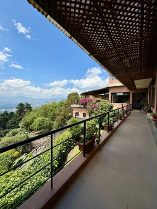 casa en Venta Bellas Luces, acceso privado por La Brecha, final 20 calle zona 10 — Casa en Venta en Bellas Luces, Santa Catarina Pinula, Guatemala, Ciudad — miniatura 3 de 11
